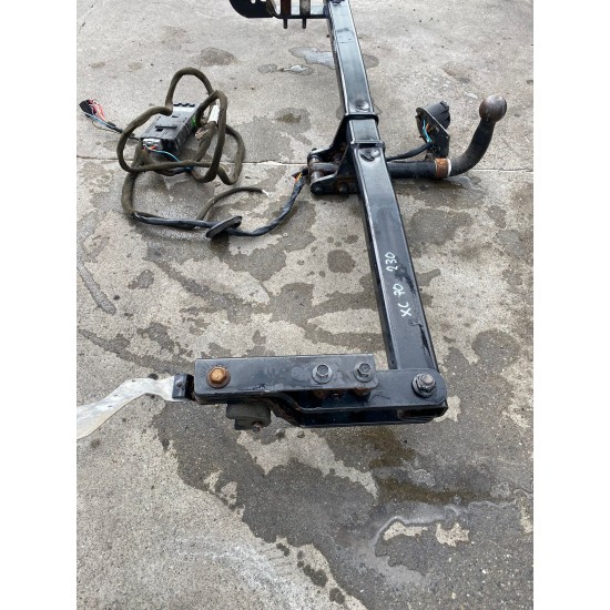 Carlig cu instalatie si modul VOLVO XC70 2001-2007 30682082 30664652 30681977 Carlig cu instalatie si modul VOLVO XC70 2001-2007 30682082 30664652 30681977