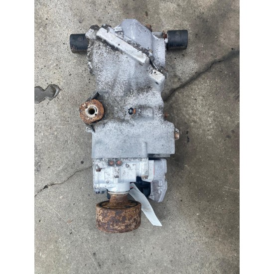 Final drive VOLVO S60R V70 XC70 2006-2009 8689632 30759532 8603681 Final drive VOLVO S60R V70 XC70 2006-2009 8689632 30759532 8603681