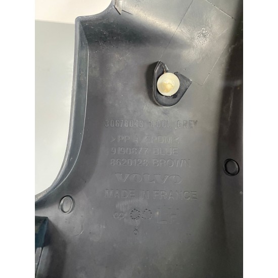 Bandou aripa stanga fata Volvo XC70 2001-2007 9190877 30678043 8620128