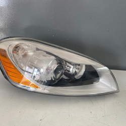 Far dreapta xenon 9 pini RHD Volvo XC60 2009-2017 89902827 30763138 31420682