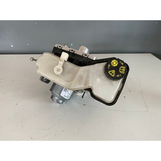 Master cylinder servo brake VOLVO V60 V90 XC60 V60CC MILD HYBRID 2021+ 32333264 32333639 32333637