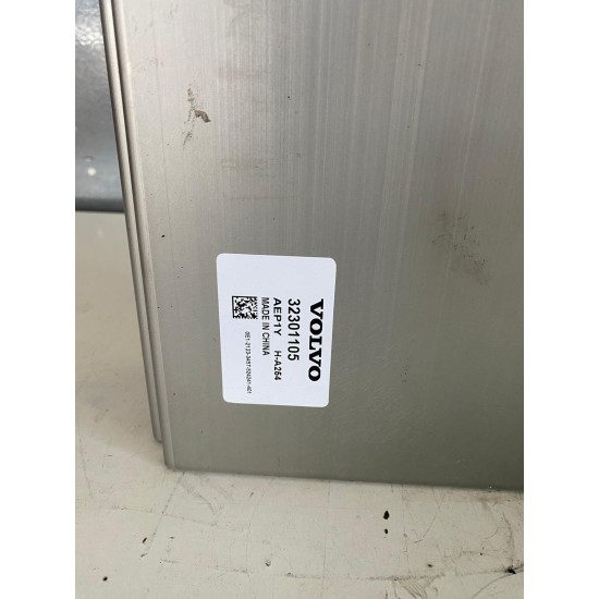 Battery VOLVO XC60 V60CC MILD HYBRID 2021+ 32301105