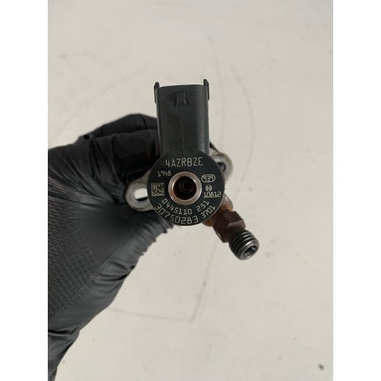 Injector Volvo XC90 XC70 V50 V70 2005-2010 30750283 8603595