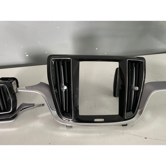 Dashboard panel ornament VOLVO XC60 V60 V60CC 2021+ 31651191 31477170 31477876 31477170