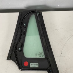 Left side door glass VOLVO V60 V60 CC 2019+ 31442968 31442970