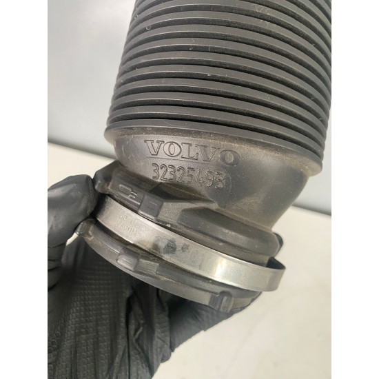 Furtun admisie VOLVO V60 V90CC V90 XC60 MILD HYBRID 2021+ 32325493 3229014