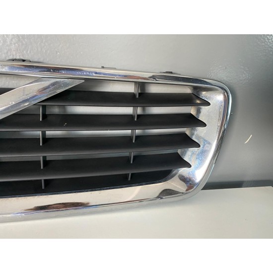 Front bumper grille Volvo C30 2009 30657194 30655403