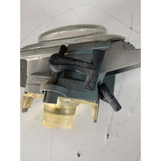 Front right fog light VOLVO XC70 2001-2005 9190905