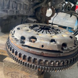 Kit ambreiaj 2.0 VOLVO XC90 V50 XC70 V70 S60 S80 XC60 V40 31367641 31401173 30783020 31325134