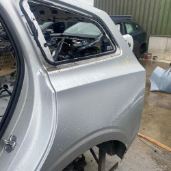 Aripa stanga spate VOLVO V60 2019 31484843 32353833