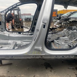 Prag stanga spate VOLVO V60 2019 31484843 32353835