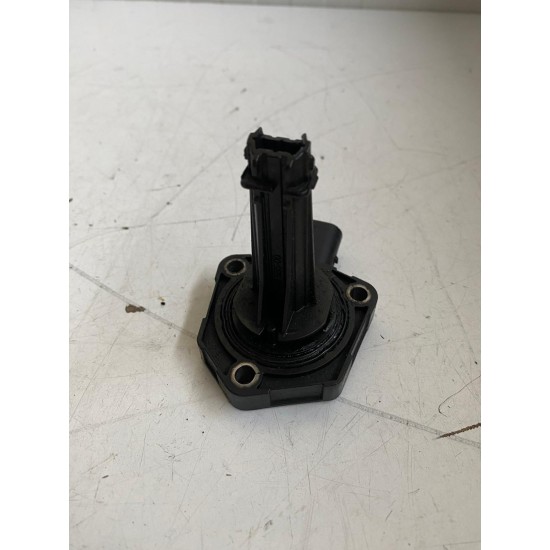 Senzor nivel baie ulei Volvo XC60 XC90 S60 V60 S40 V50 V70 XC70 V40 9G9N-6C624-AC 31272687