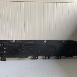 Scut dreapta sub masina VOLVO S60 V60 S90 V90 XC60 32372417