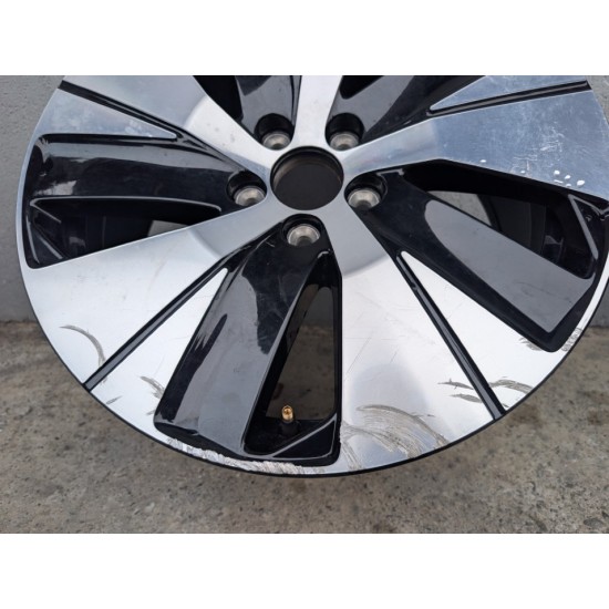1x Janta 5 spite Diamond Cut 18" Volvo XC40 C40 EX40 XC60 XC70 XC40 S90 V90 S60 V60 31680403