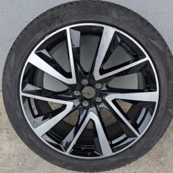 1x Volvo OEM 5-spoke V 21'' XC90 XC60 XC40 tire 275/40R21 Pirelli Scorpion Verde 31445016