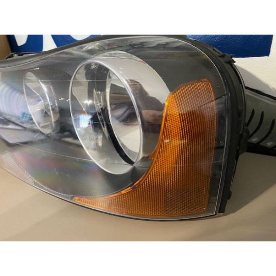 Front Headlight Left Side VOLVO XC90 2003-2010 30784151