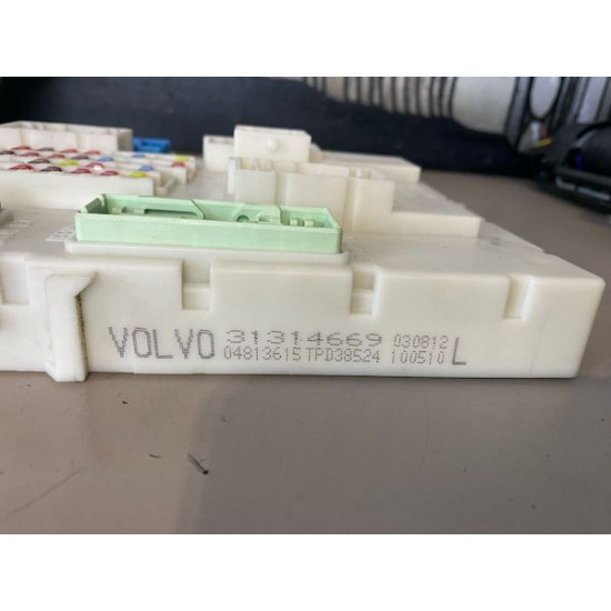 Fuse box VOLVO V40 V40CC 2012+ 31314669