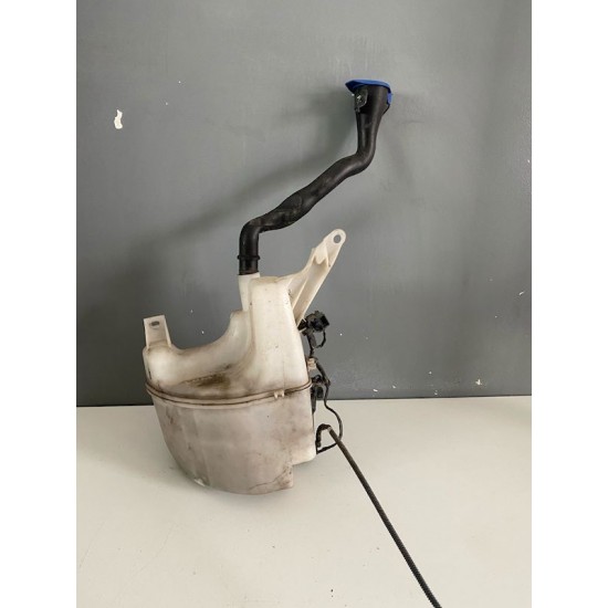 Winsdcreen washer tank Volvo V60 2015 31253218 31243219 31301797 31301798