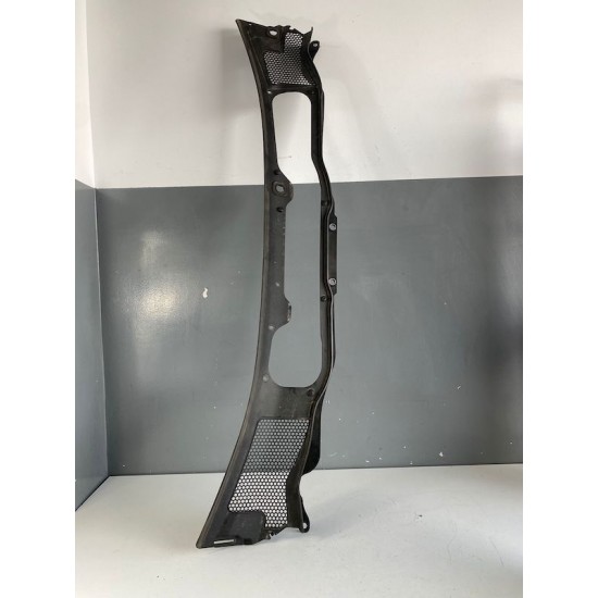 Ornament stergatoare VOLVO V40 V40CC 31278103 Ornament stergatoare VOLVO V40 V40CC 31278103