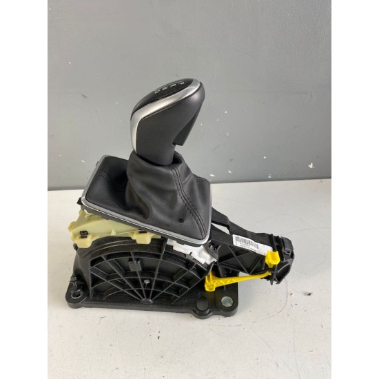 Gear shift lever carrier VOLVO V40 V40CC 31437813 31367484
