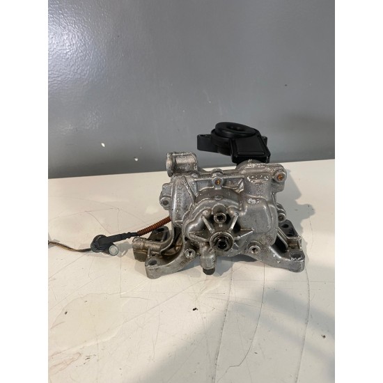 Oil pump 2.0 VOLVO S60 V60 V50 V40 XC60 XC70 S80 V40 31401488 Oil pump 2.0 VOLVO S60 V60 V50 V40 XC60 XC70 S80 V40 31401488