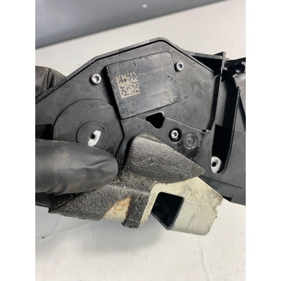 Broasca incuietoare usa stanga fata Volvo S60 V60 31301737 31349858 Broasca incuietoare usa stanga fata Volvo S60 V60 31301737 31349858