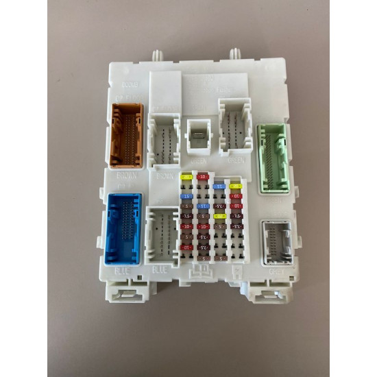 Fuse Box Volvo V40 2014 31394964 31296059 31394621 31412887 31394963