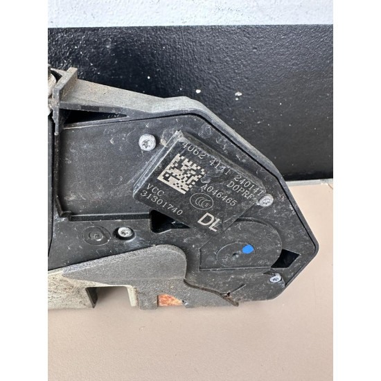 Broasca incuietoare usa dreapta fata Volvo S60 V60 31301740 Broasca incuietoare usa dreapta fata Volvo S60 V60 31301740