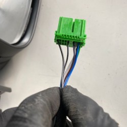 Oglinda dreapta electrica cu rabatare si bec 8 fire VOLVO V40CC 31442240 31442584