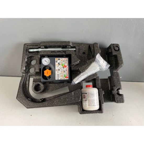 Rear foam tool box VOLVO V40CC 31445512