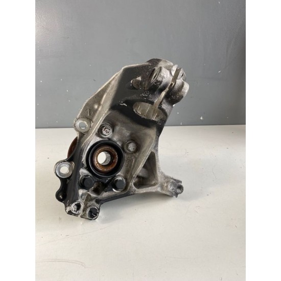 FRONT RIGHT HUB HOUSING KNUCKLE VOLVO V40 V40CC 2017 31387653 31302824