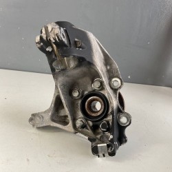 FRONT LEFT HUB HOUSING KNUCKLE VOLVO V40 V40CC 2017 31387652