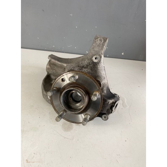 FRONT LEFT HUB HOUSING KNUCKLE VOLVO V40 V40CC 2017 31387652