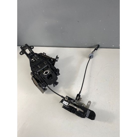 Broasca incuietoare usa dreapta spate VOLVO V40 V40CC 31440398