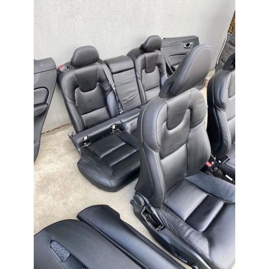 Interior de piele VOLVO XC60 2018+