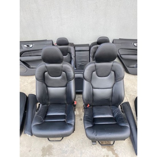 Interior de piele VOLVO XC60 2018+ Interior de piele VOLVO XC60 2018+