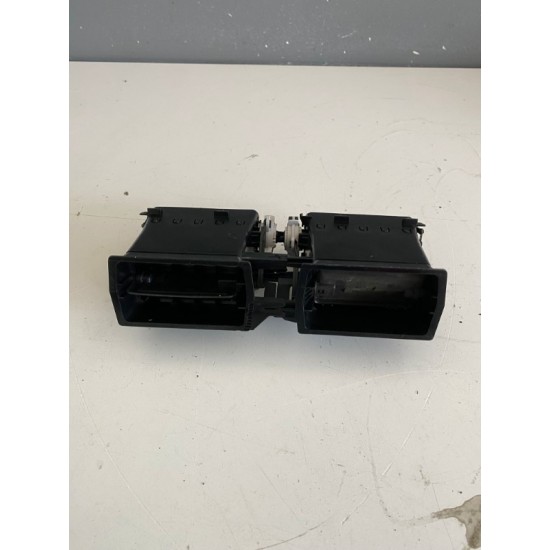 Grile centrale ventilatie bord VOLVO XC60 2008-2017 1006806