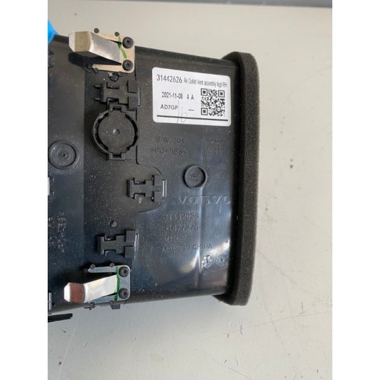 Grila bord VOLVO XC40 2018+ 31442626 31477270