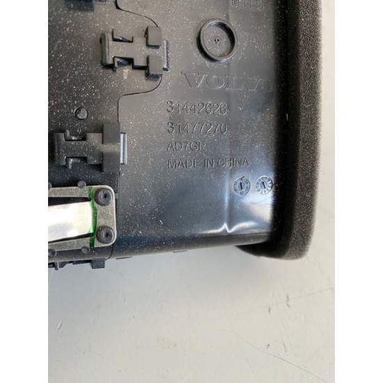 Grila bord VOLVO XC40 2018+ 31442626 31477270