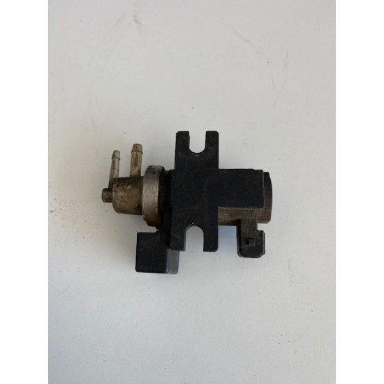 Solenoid control valve Volvo XC90 S80 S60 V70 30637251