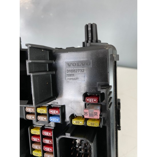 Fuse box Volvo XC60 XC90 S90 V90 V60 S60 V60CC 31682732 32209198 32142591 31676644 31346672 Fuse box Volvo XC60 XC90 S90 V90 V60 S60 V60CC 31682732 32209198 32142591 31676644 31346672