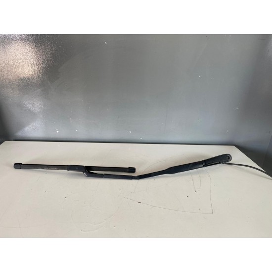 Right Wiper Arm With Heating Volvo S60 V60 V60CC 31693538
