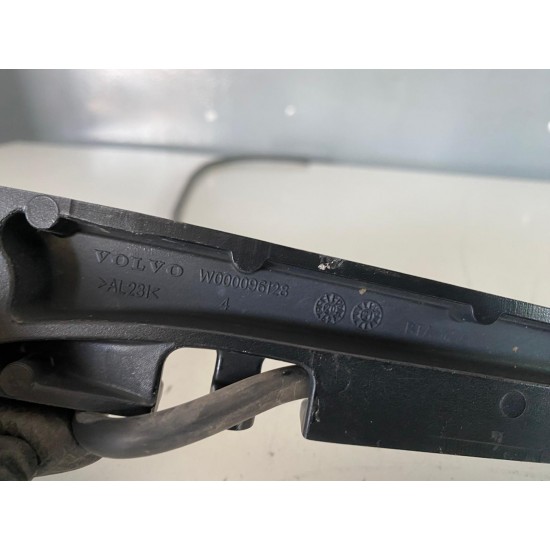 Right Wiper Arm With Heating Volvo S60 V60 V60CC 31693538 Right Wiper Arm With Heating Volvo S60 V60 V60CC 31693538