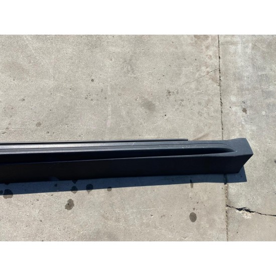 Exterior sill trim right Volvo V60CC MILD HYBRID 2021+ 31463770