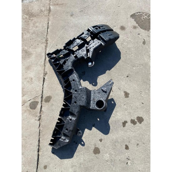 RIGHT REAR BUMPER MOUNT SUPPORT BRACKET Volvo V60 V60CC 31455502