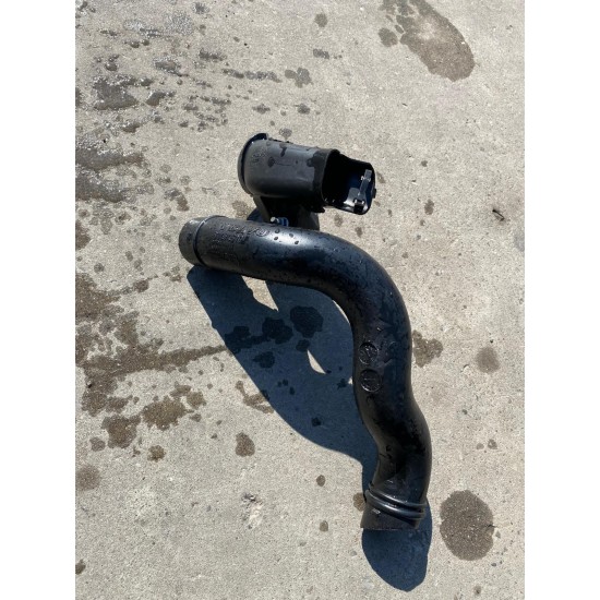 Air intake hose pipe VOLVO V60 S60 V60CC MILD HYBRID 2021+ 31474519 31384348 Air intake hose pipe VOLVO V60 S60 V60CC MILD HYBRID 2021+ 31474519 31384348