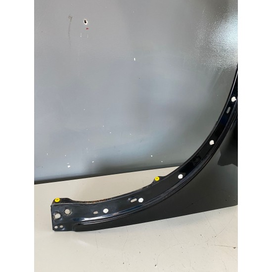 Aripa stanga fata VOLVO C30 2009 31253949 