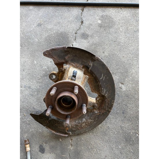 Steering knuckle front axle left VOLVO V50 C30 2009 3M51-3K171 30760282