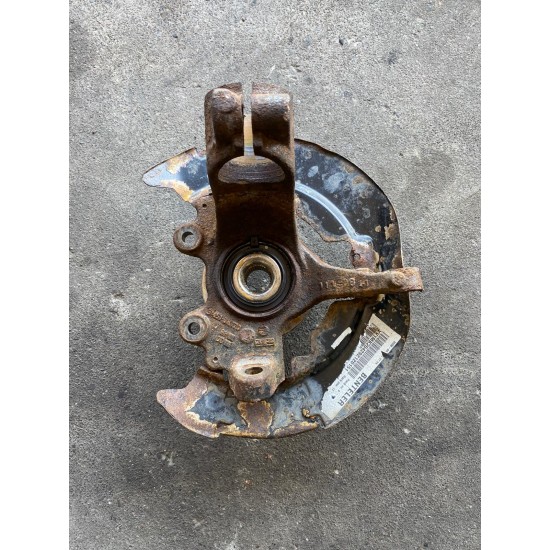 Steering knuckle front axle right VOLVO V50 C30 2009 3M51-3K170 30760281