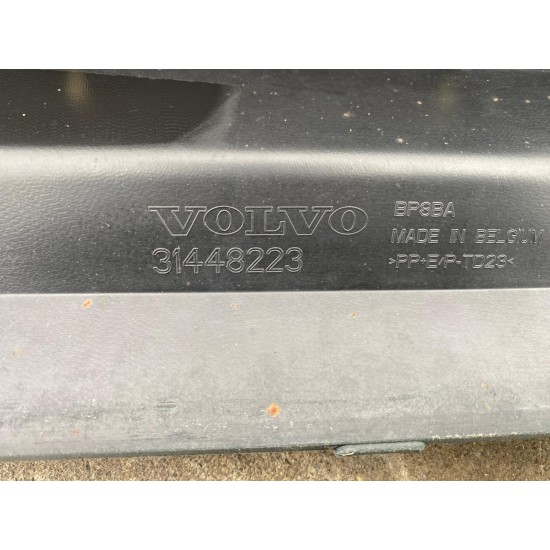 Left dirt deflector moulding side skirt Volvo XC40 31448223 31448832